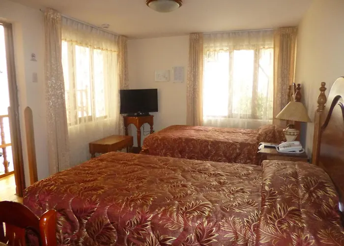 Hotel Midori 3*