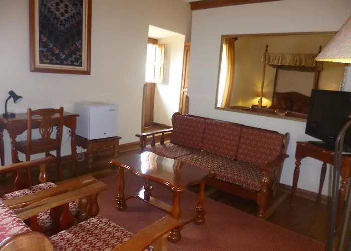 Midori Hotel 3*