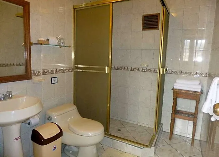 Hotel Midori 3*