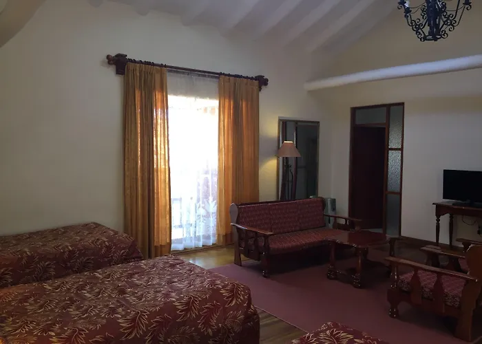 Midori Hotel 3*