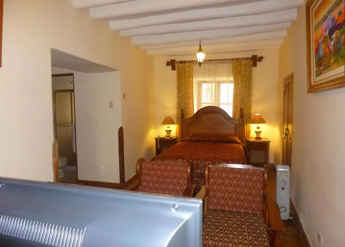 Midori Hotel 3*